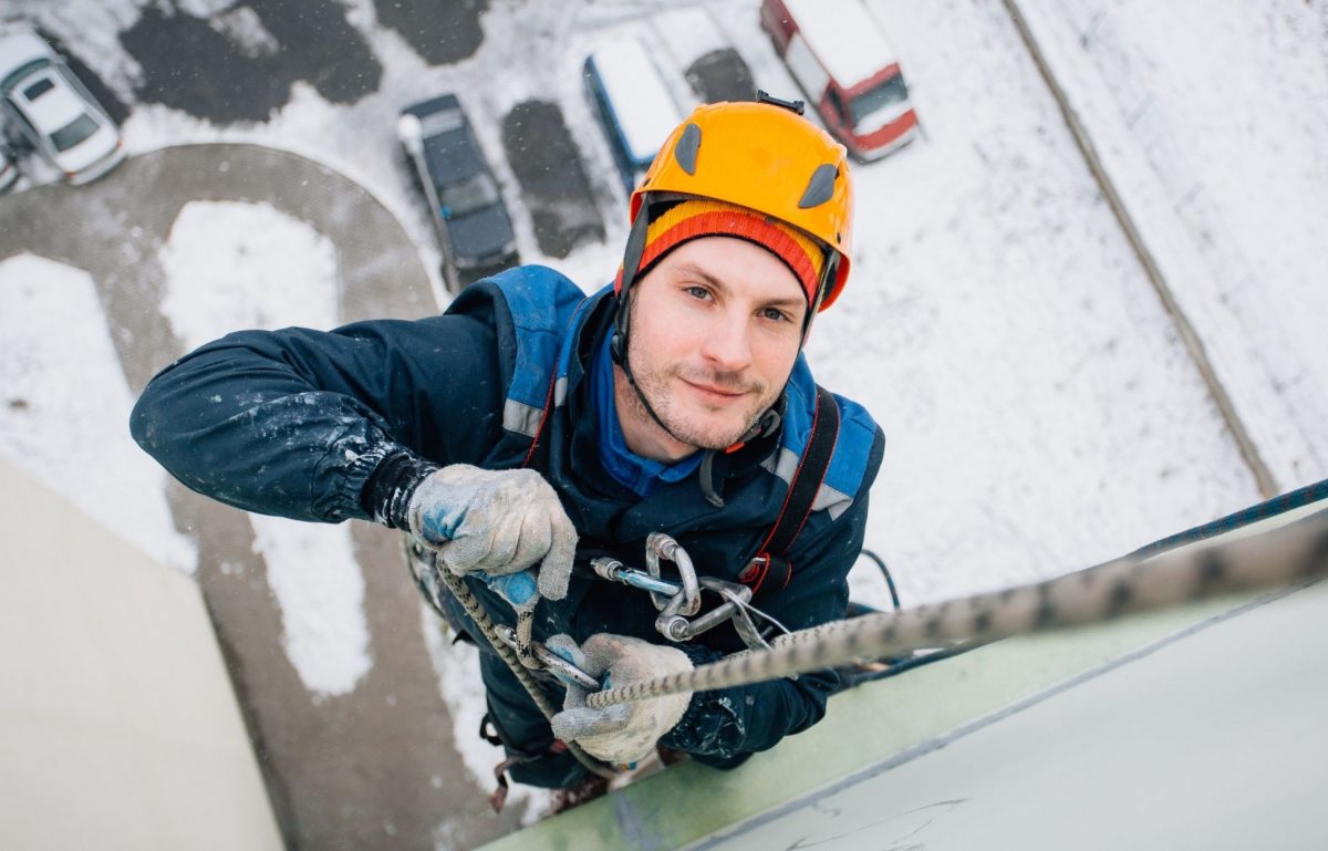 Safety Tips for Tower Climbers in Winter