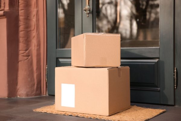 Common Causes of Shipping Delays During the Holidays