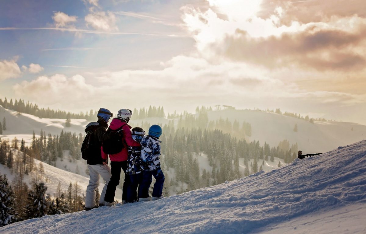 How To Keep Your Family Safe on the Ski Slopes